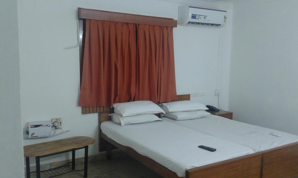 Royal Club Otel Chennai Dış mekan fotoğraf